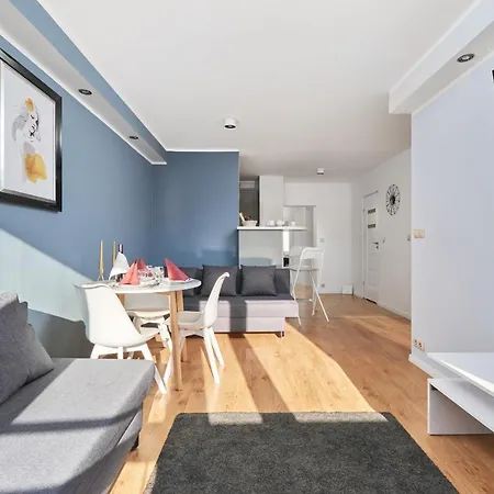 Family Szewska Market Square By Renters